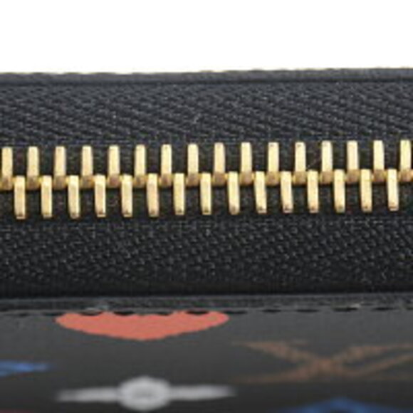 Louis Vuitton Zippy Wallet Game On - Picture 5 of 7